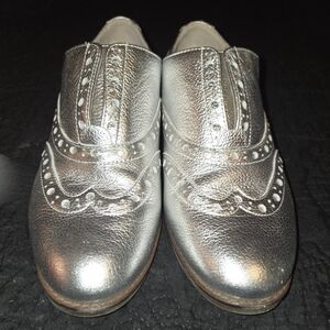 Vionic Silver Oxfords